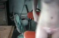 فتاة الحسية في الحمام.