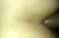 تفتح هينا هوتها وتحصل على حفر شديدة.