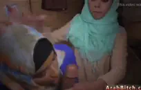 شابة في سن المراهقة فتاة cums على ديكي.