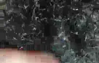 زوجة ساخنة تخون زوجها صديقها بينما والديه في المنزل.