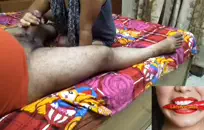 زوجة الساخنة تمتص الديك ويحصل مارس الجنس.