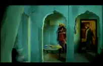 في سن المراهقة يحصل قصفت وعلى قذف المني.