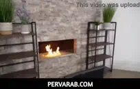 يحصل المراهق على مفاجأة من الأب أثناء تصويره.