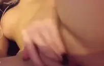 مثير اليابانية فاتنة الملاعين بوسها و cums.