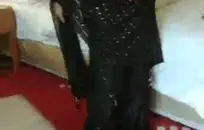 فاتنة مفلس استمناء مع اثنين من اللعب إلى هزة الجماع بصوت عال.